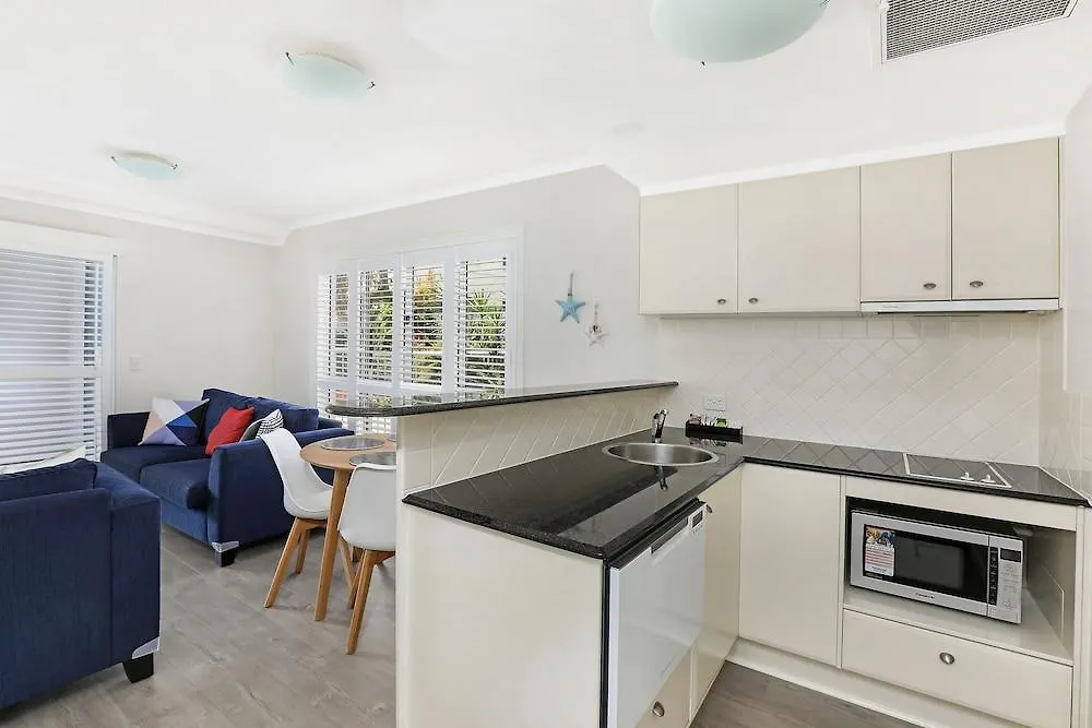 Lägenhetshotell Myconos Resort Maroochydore